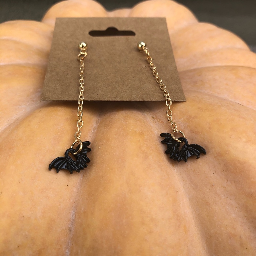Bat Earrings 🖤✨